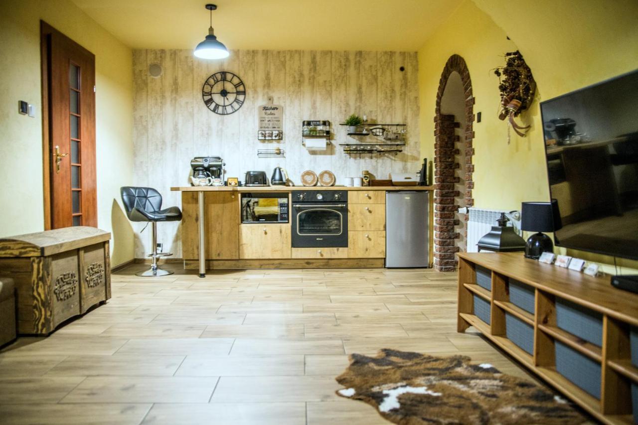 Apartament Studio11 "Cztery Pory Roku" Złotoryja Exteriör bild